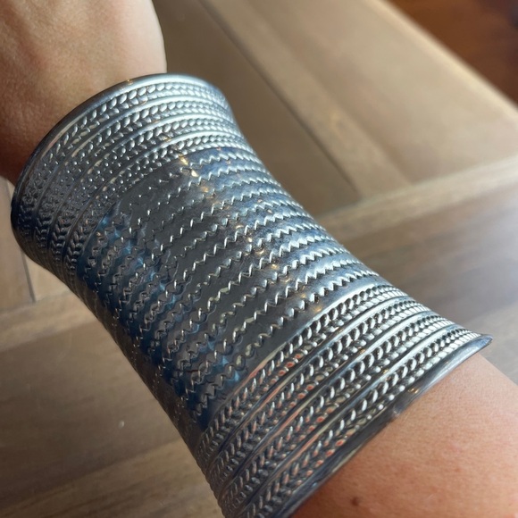 Bracelet Cuff Silver Tone, Boho, Statement, Maximal, 80's, Wide, Chunky - Picture 6 of 7